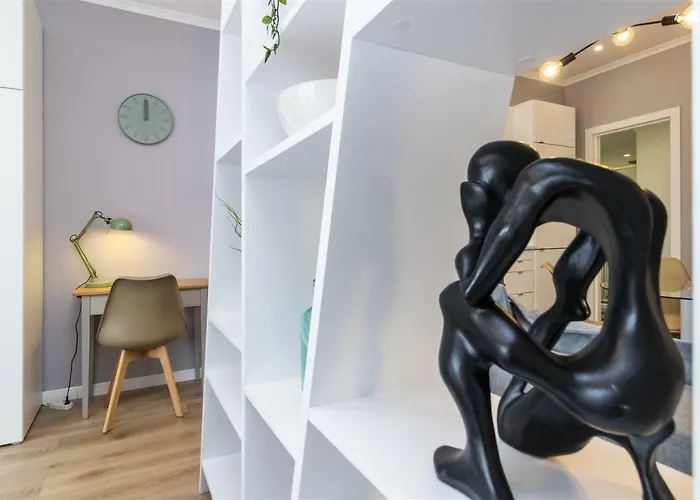 Calcada Dos Barbadinhos * Lisboa